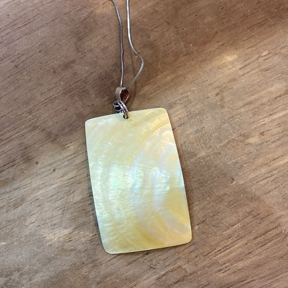 Shell necklace - Picture 3 of 8